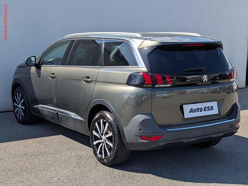 Peugeot 5008 (2017) 1.2PT, servis.kniha - fotka 4 z 19