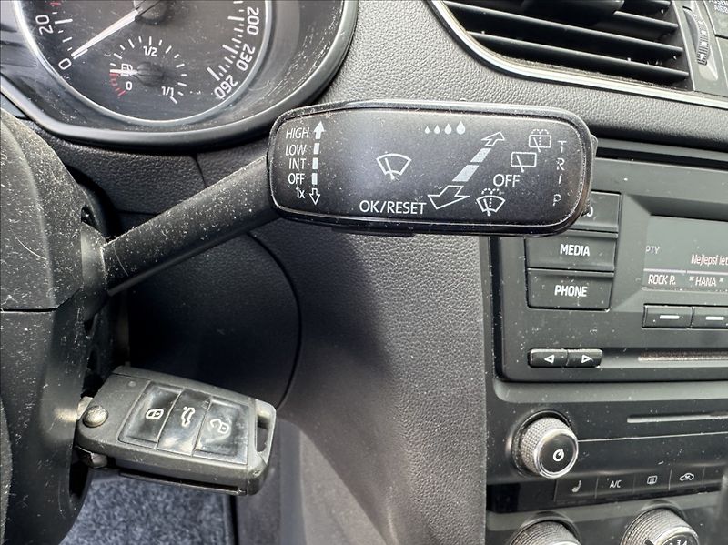 Škoda Octavia 1,6 TDI 77kW původ ČR - fotka 34 z 50