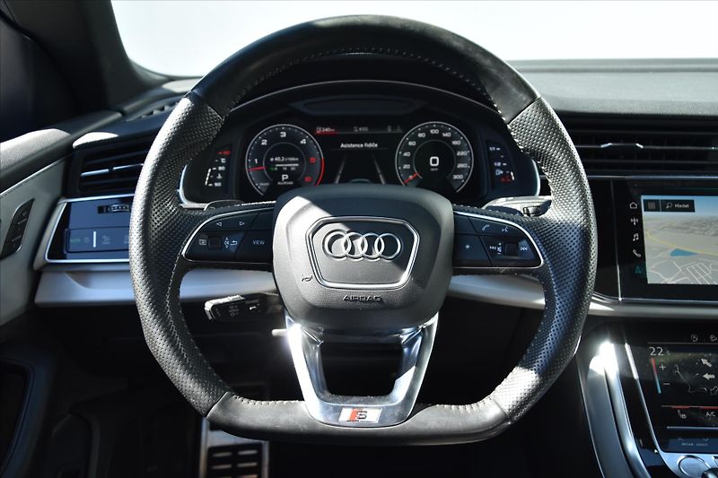 Audi Q8 50 TDI QUATTRO S-LINE ČR - fotka 14 z 35