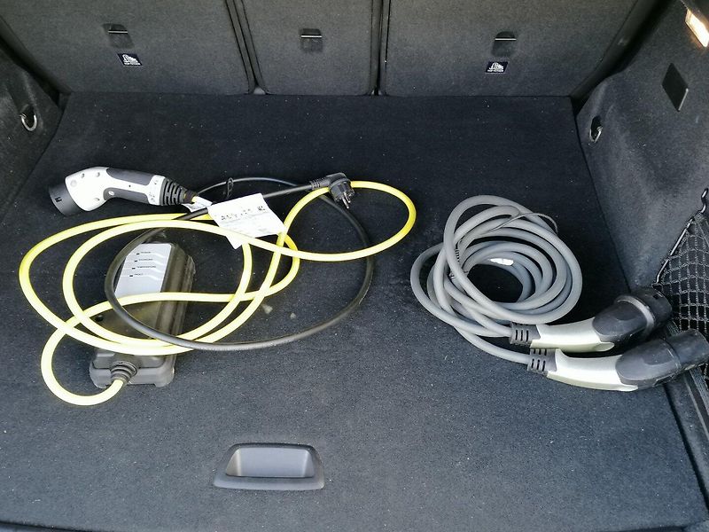 BMW X1 (2022) xDrive25e PHEV 162kW Plug in - fotka 33 z 43