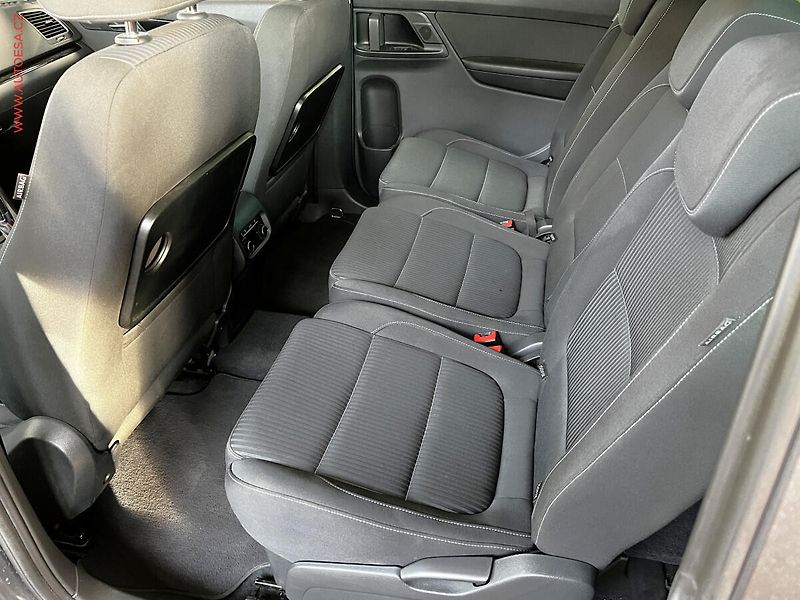 Seat Alhambra (2012) 2.0 TDi, DSG, panor, navi, TZ - fotka 10 z 16