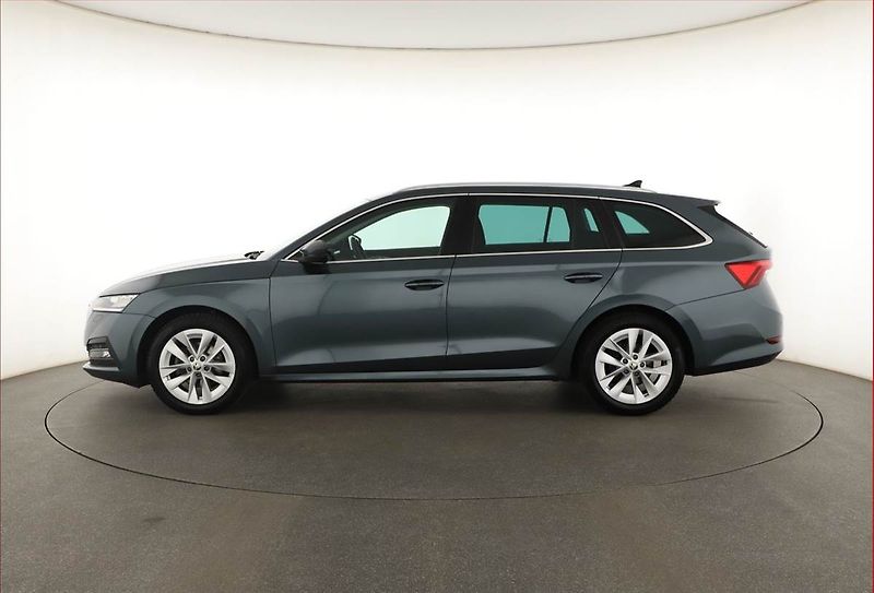 Škoda Octavia (2021) Ambition 1.0 TSI, Navi - fotka 3 z 21