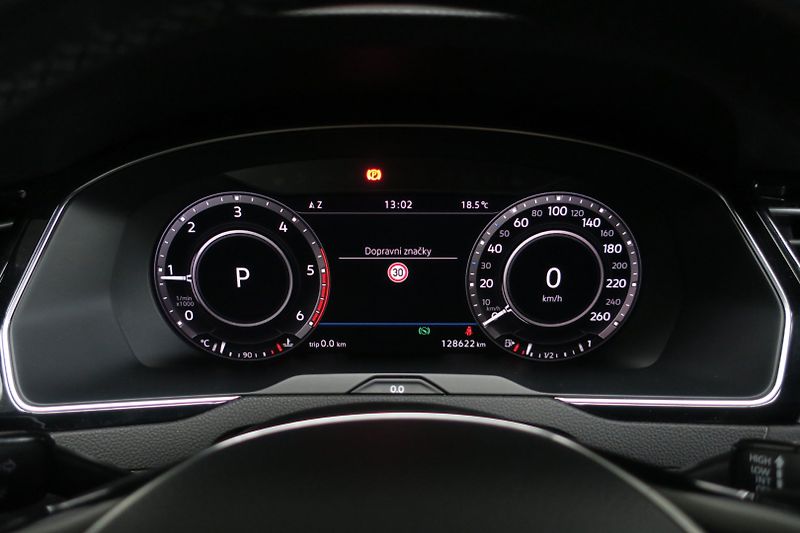 Volkswagen Passat Variant (2017) 2.0 TDI 176kW 4M. DSG Alltrack - fotka 15 z 50