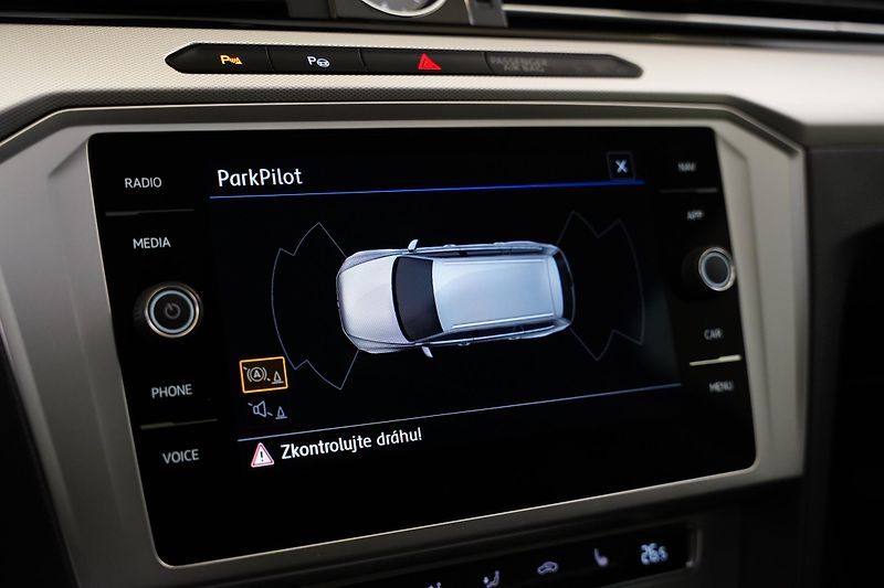 Volkswagen Passat - fotka 19 z 27