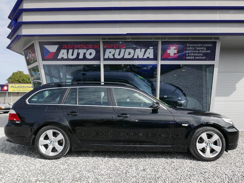 BMW Řada 5 530Xi 200kW Automat REZERVACE - fotka 8 z 41