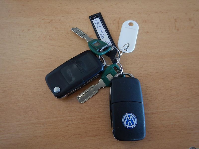 Volkswagen Crafter 2.0 TDI, ČR, 7 MÍST, VALNÍK - fotka 27 z 27