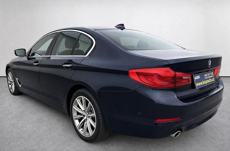 BMW Řada 5 520D XDRIVE, 1. majitel - fotka 7 z 20