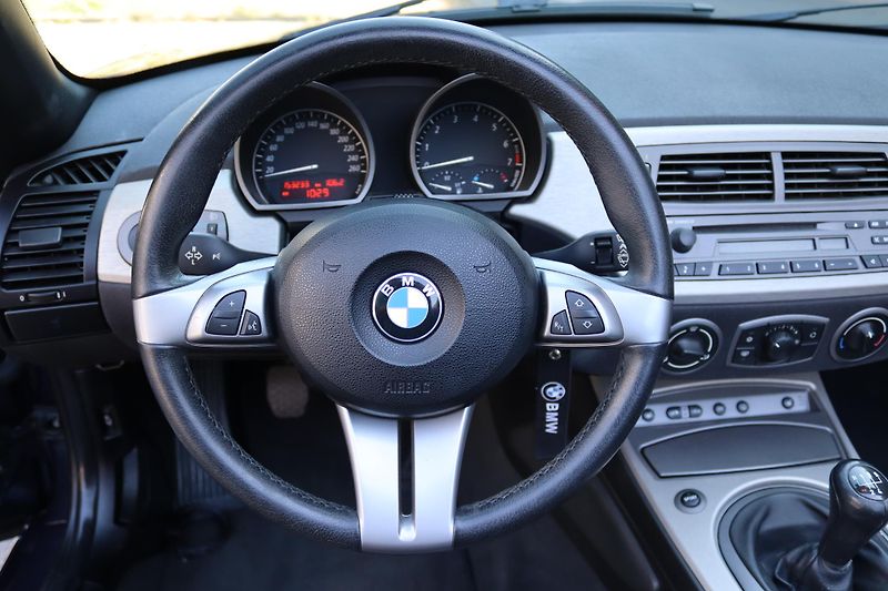 BMW Z4 BMW Z4 Roadster 2.5i (141 kW)  - fotka 26 z 48