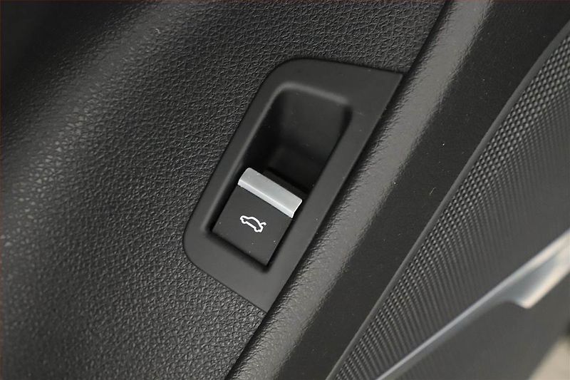 Audi Q7 (2019) S-Line 50 TDI - fotka 11 z 21