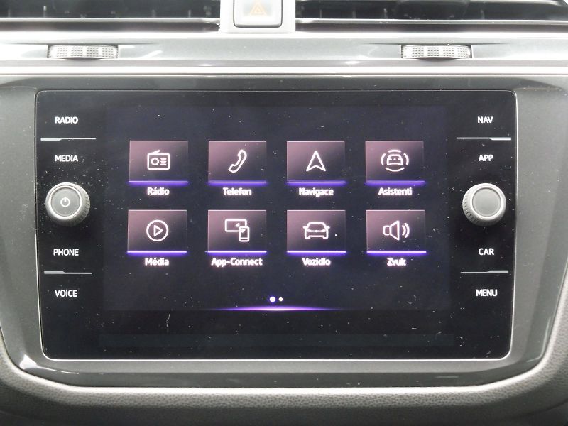 Volkswagen Tiguan Allspace (2022) R-Line 2,0 TSI 140kW DSG 4MOTI - fotka 14 z 27