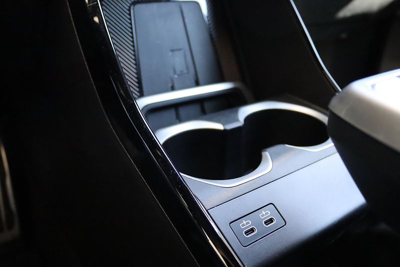 BMW X2 M35i XDRIVE U10 221kW DPH ČR - fotka 34 z 49