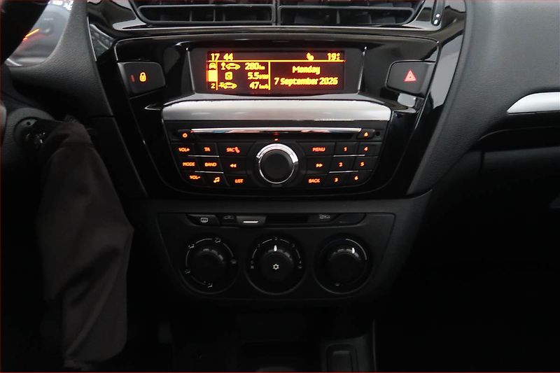 Peugeot 301 (2014) Active 1.6 HDi, po STK - fotka 12 z 14