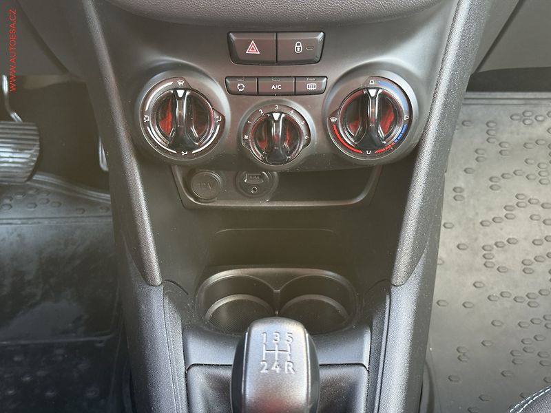 Peugeot 208 (2016) 1.2 PT, ČR, Active - fotka 13 z 14