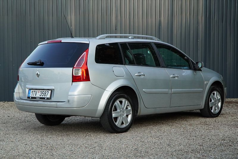 Renault Mégane 1.6 Suprový stav - fotka 9 z 21