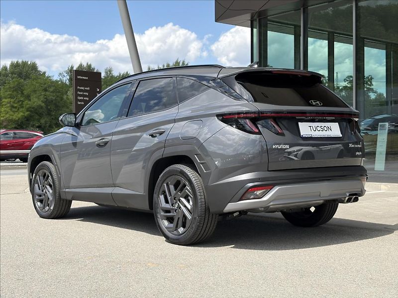 Hyundai Tucson 1,6 T PHEV  20 Years - fotka 2 z 22
