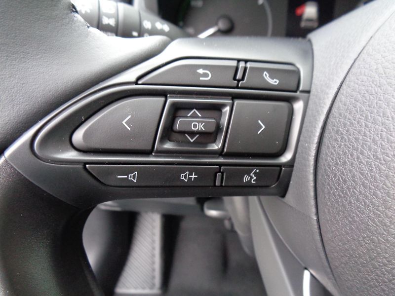Mazda 2 Hybrid (2025) 1,5 AT Center-line - fotka 13 z 23
