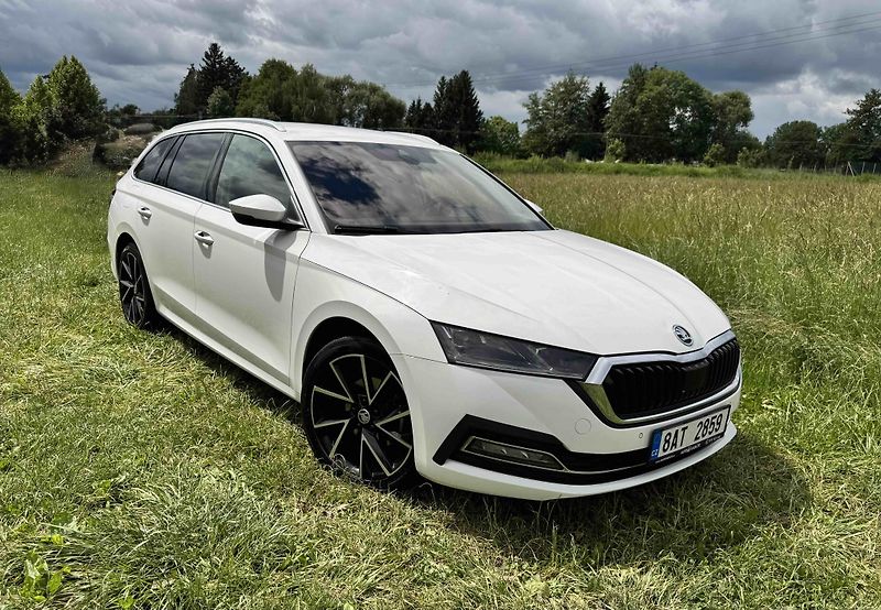 Škoda Octavia (2021) STYLE + - fotka 2 z 16