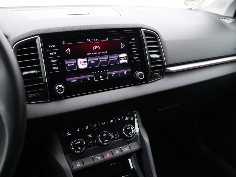 Škoda Karoq 2,0 TDI DSG 4x4 Virtual DPH - fotka 19 z 30