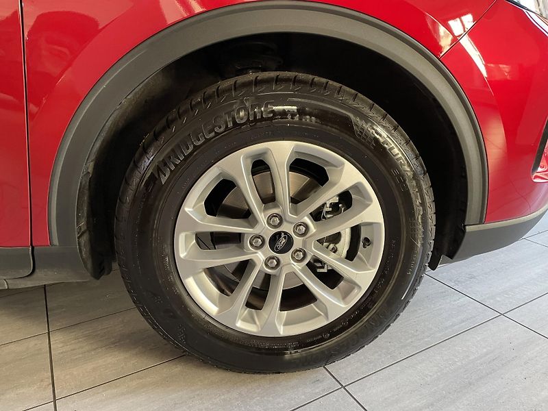 Ford Kuga (2024) Titanium 1.5 EcoBoost 110kW - fotka 10 z 30