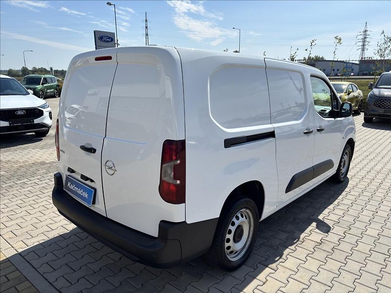 Opel Combo 1,5 CDTI 96kW L2 - fotka 5 z 37