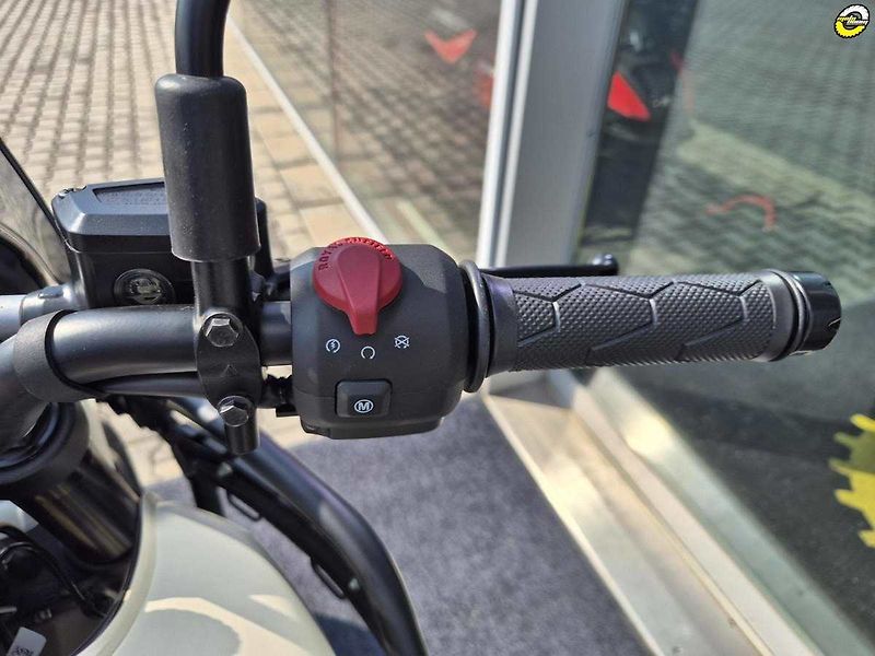 Royal Enfield Himalayan 450 (2026) - fotka 23 z 77