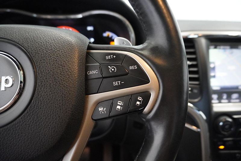 Jeep Grand Cherokee 3,0 CRD 4X4 - fotka 20 z 31