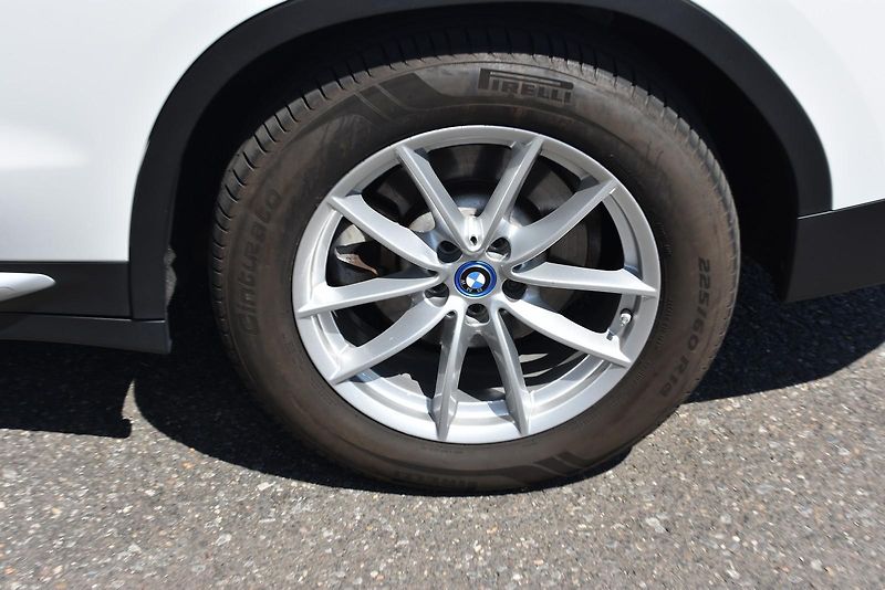 BMW X3 30e xDrive 215kw 1. majitel - fotka 7 z 10