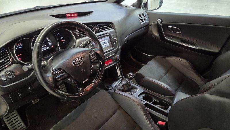 Kia Ceed - fotka 5 z 6