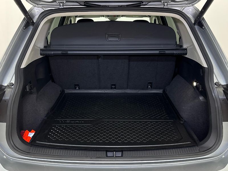 Volkswagen Tiguan Elegance 4MOT DSG - fotka 10 z 30
