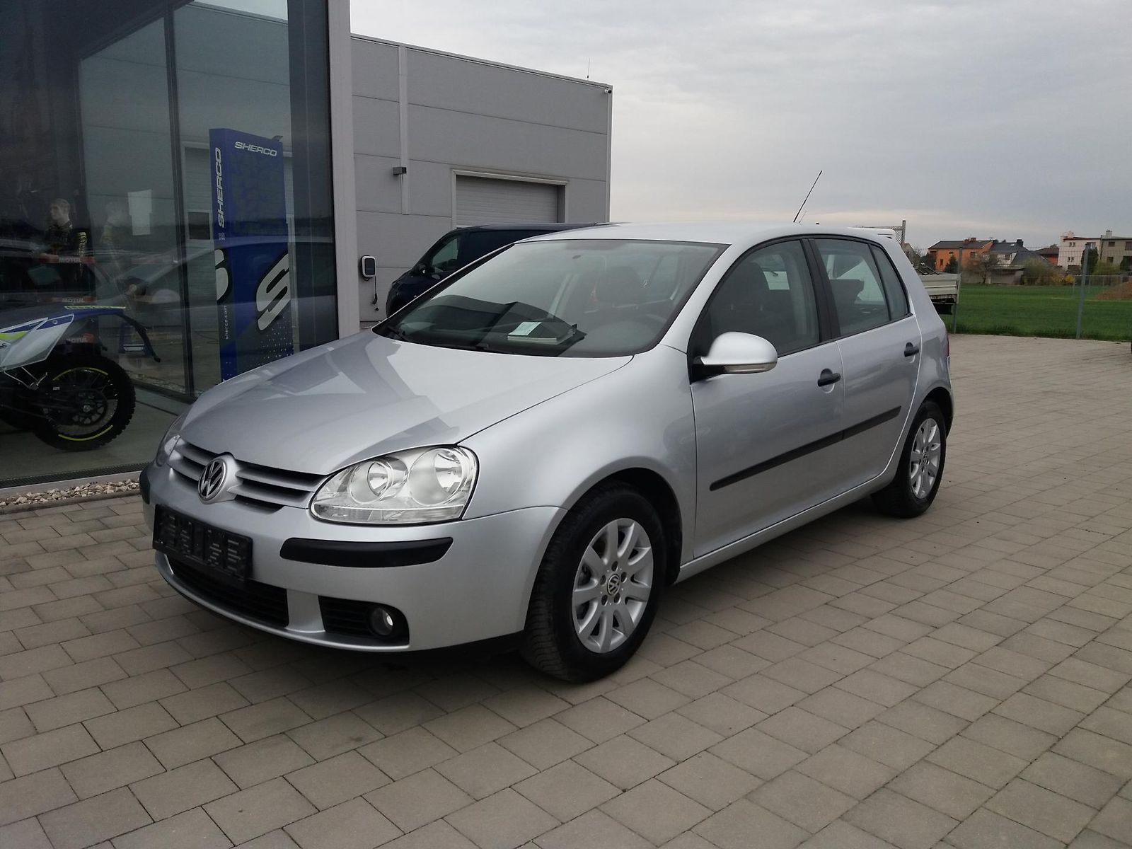 Volkswagen Golf 1.4TSi,DSG,90kW,SERVI.KNÍŽKA