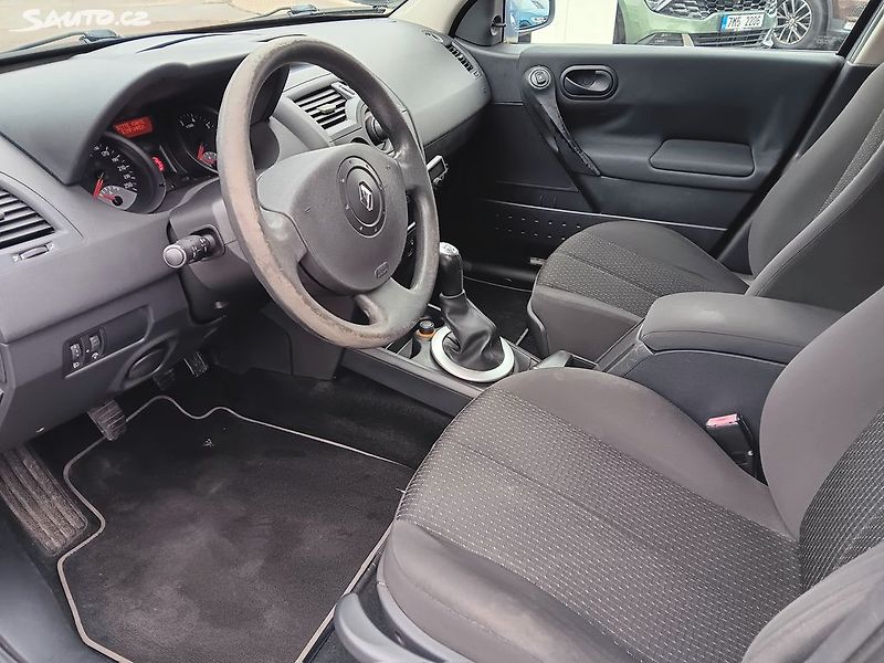 Renault Mégane 1.4 72kW - fotka 10 z 25
