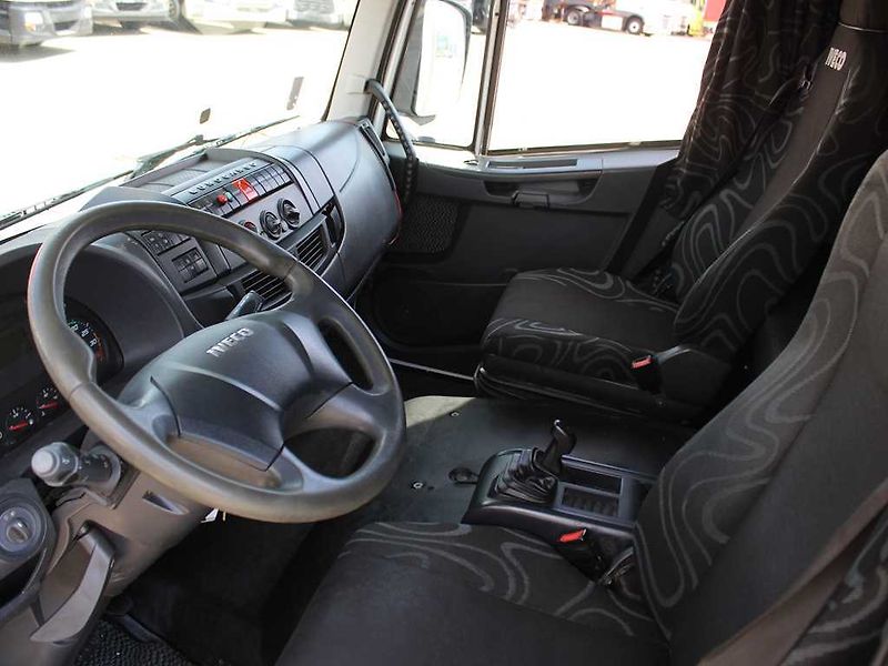 Iveco EUROCARGO 150E28, THERMO-KING - fotka 9 z 23
