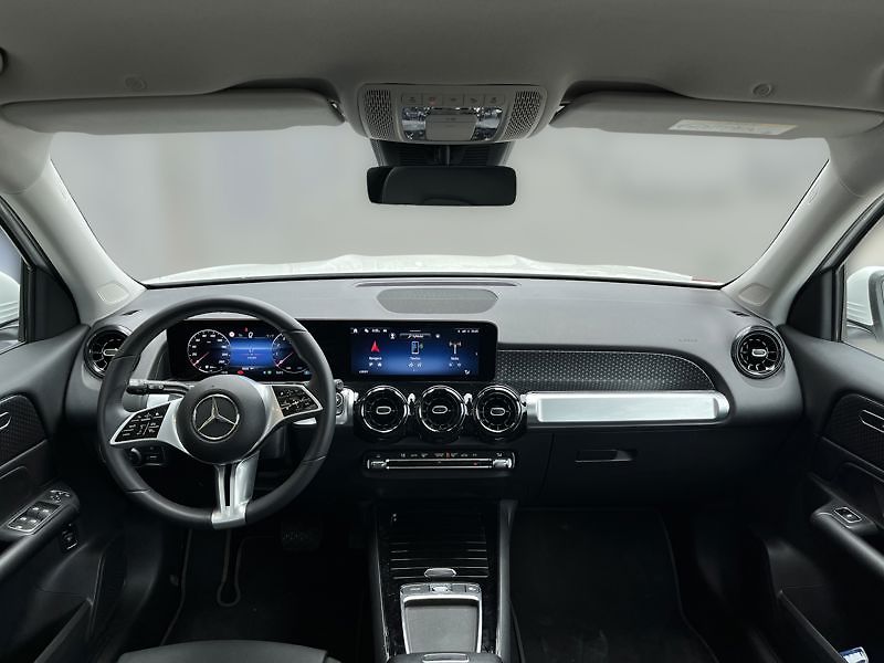 Mercedes-Benz GLB 220 4MATIC Style - fotka 14 z 21