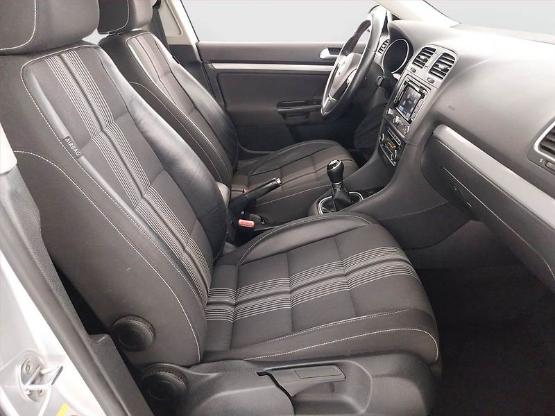 Volkswagen Golf (2013) Comfortline 1.6 TDI - fotka 9 z 20