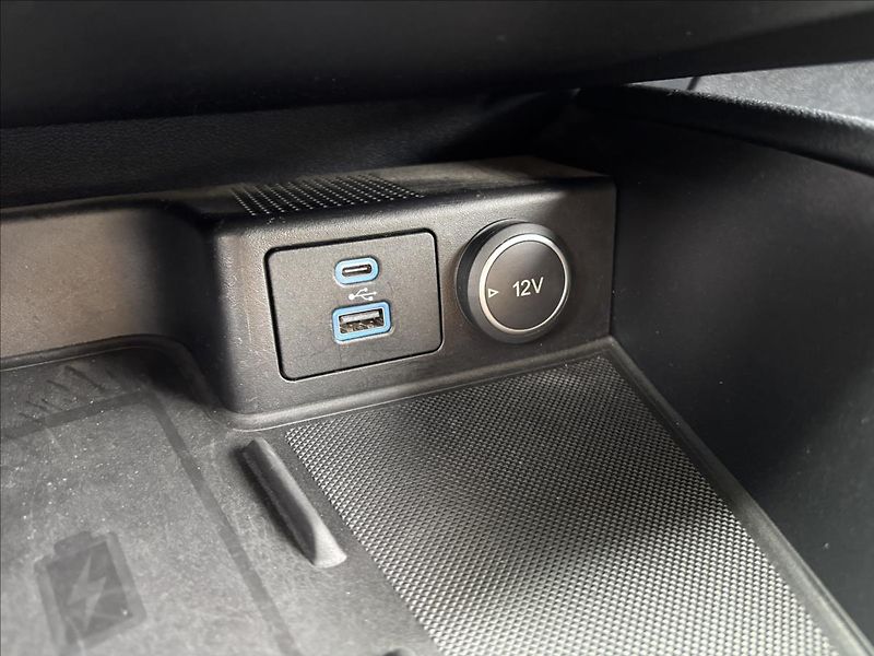 Ford Kuga 1,5 EcoBlue 88kW Titanium X - fotka 49 z 49