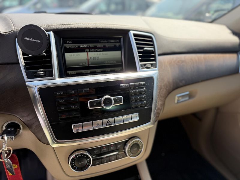 Mercedes-Benz GL 350Cdi, 7míst, Tažné - fotka 13 z 16