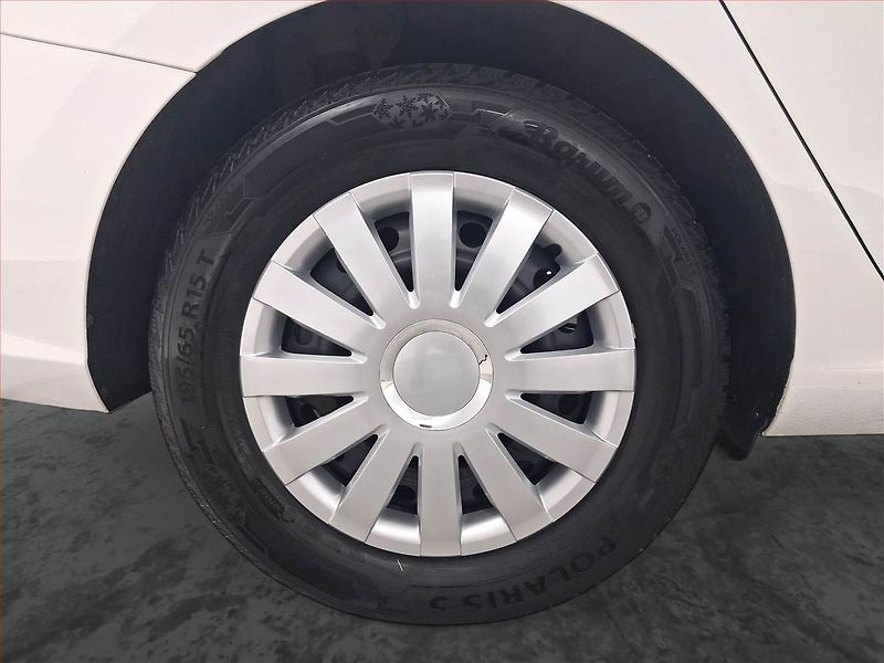 Hyundai i30 (2021) Comfort 1.6 CRDi, Serv.kniha - fotka 15 z 17