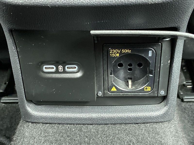 Škoda Octavia (2023) Combi 2.0 TSI RS - fotka 34 z 38