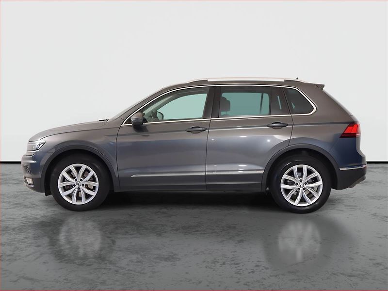 Volkswagen Tiguan (2020) 2.0 TSI - fotka 3 z 23