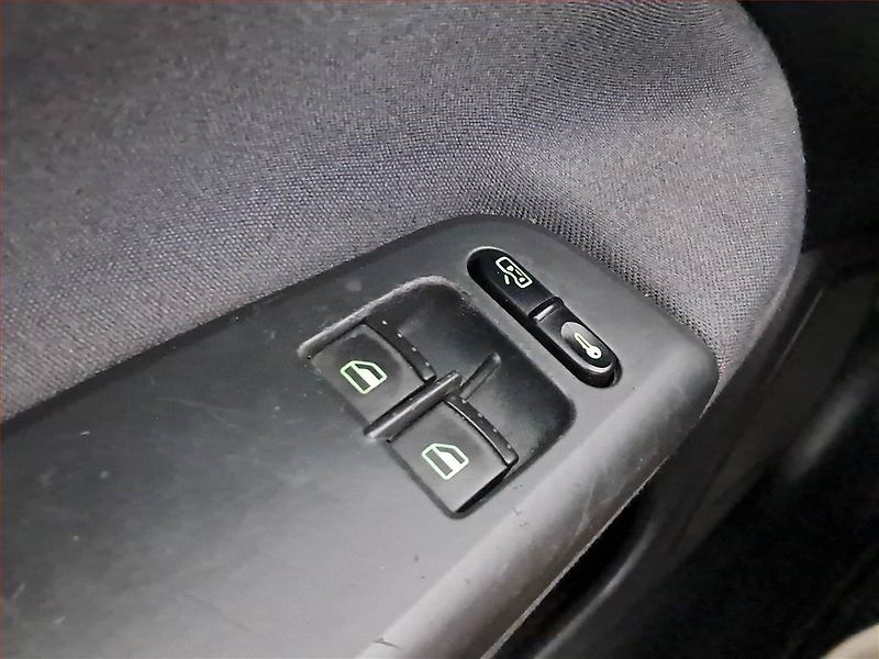 Škoda Octavia (2010) 1.9 TDI , po STK - fotka 15 z 15