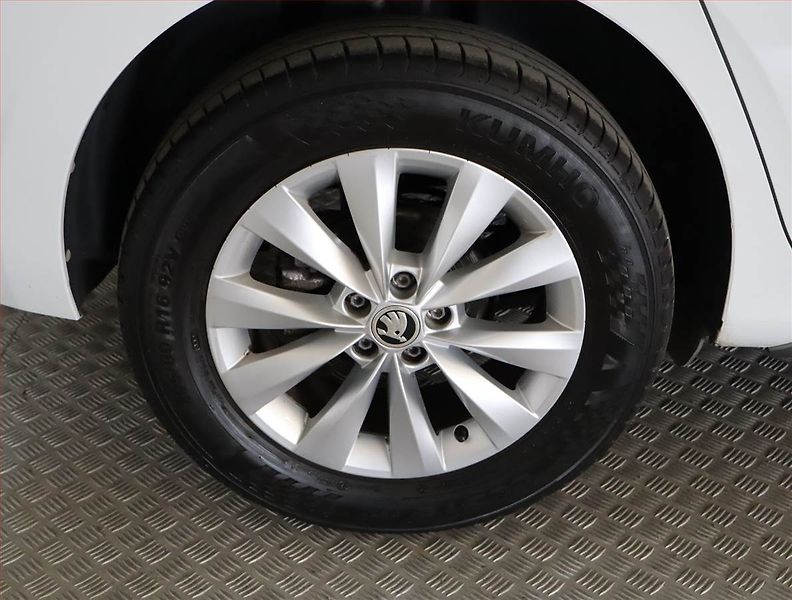 Škoda Kamiq (2023) Style 1.0 G-TEC CNG - fotka 15 z 18