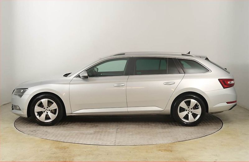 Škoda Superb (2016) 2.0 TDI 4x4, 4X4, Automat, ČR - fotka 3 z 27