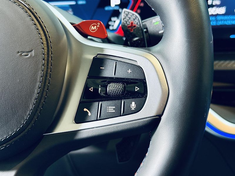 BMW XM (2024) 50e*3R.ZÁRUKA*SERVIS.ZDARMA.29 - fotka 22 z 45