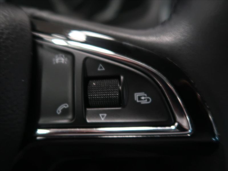 Škoda Karoq 1,5 TSI STYLE 1. majitel TOP - fotka 20 z 40