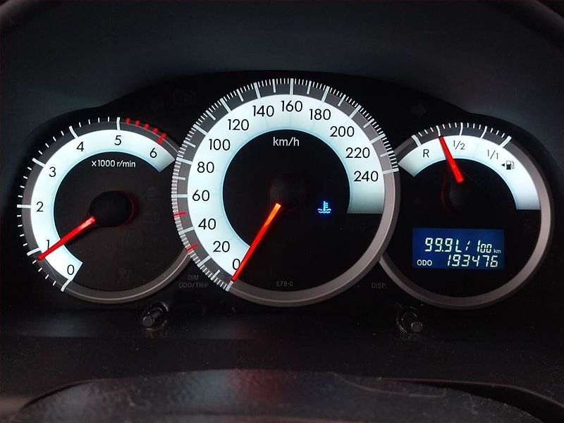 Toyota Corolla Verso (2007) 2.2 D-4D, 7 míst, nová STK - fotka 11 z 19