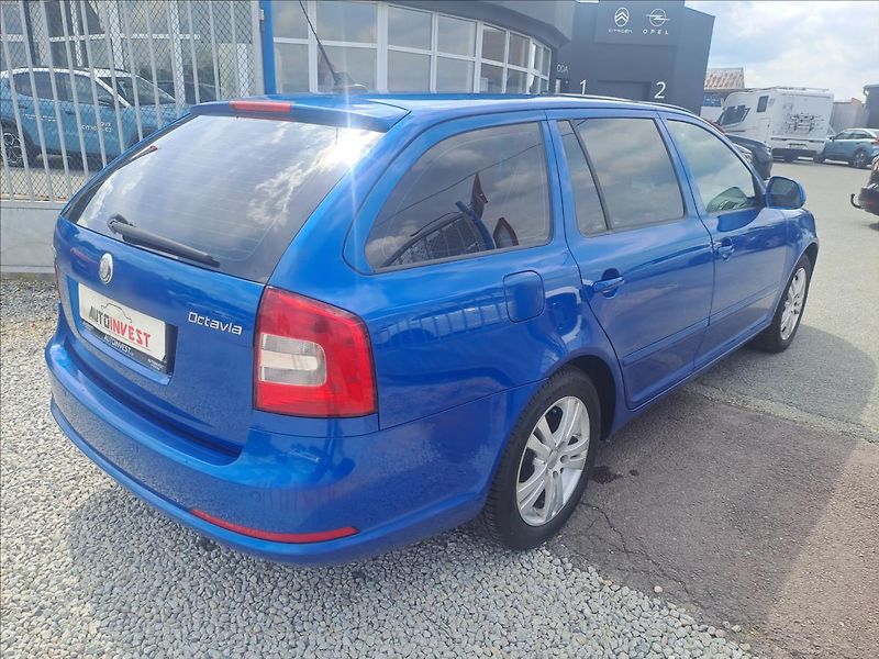 Škoda Octavia 2,0 TDI RS DSG - fotka 3 z 14