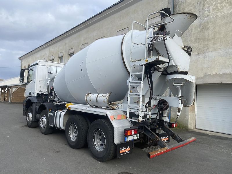 Mercedes-Benz Arocs 3240 8x4 Lieberr TOP STA - fotka 4 z 11