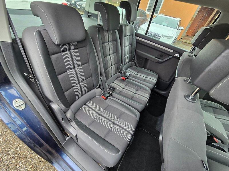 Volkswagen Touran (2013) 1.2 TSI 77KW - fotka 19 z 22