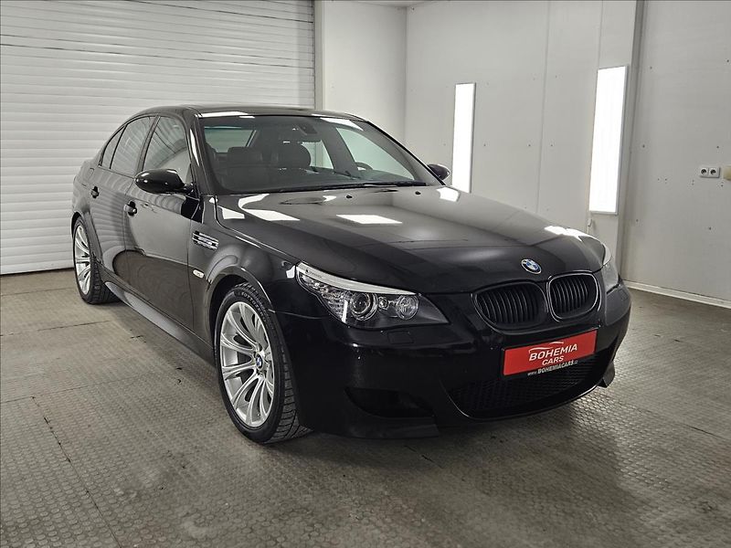 BMW M5 5,0 e60 V10 SERVIS - fotografie inzerátu