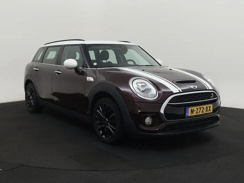 Mini Clubman S 2.0T 141kW Pepper LED - fotka 2 z 13